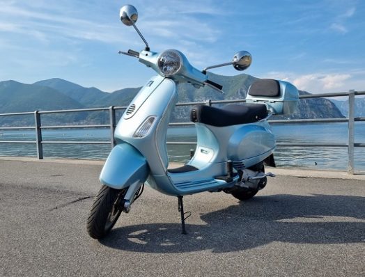 Vespa 125 sky-blue