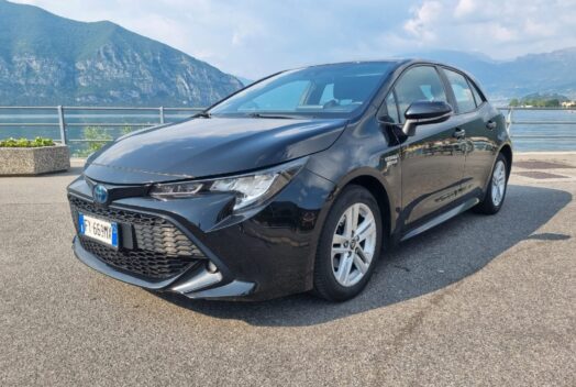 Premium Car: Toyota Corolla Hybrid automatic
